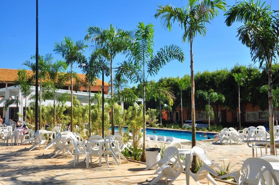 Apartamento Cd Diroma Fiori Caldas Novas Exterior foto