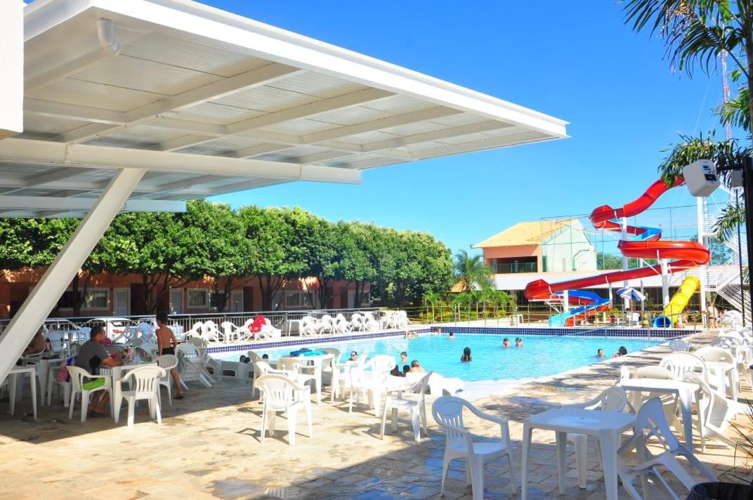 Apartamento Cd Diroma Fiori Caldas Novas Exterior foto